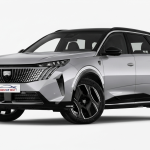 Peugeot 5008 Plug-In Hybrid | Visione Frontale | Colore Grigio Metallizzato