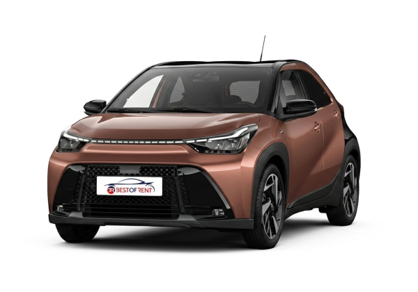 Toyota Aygo X Hybrid | Visione Frontale | Colore Bronzo Metallizzato