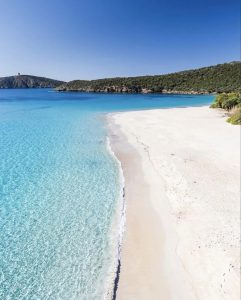 Vista della spiaggia di Tuerredda